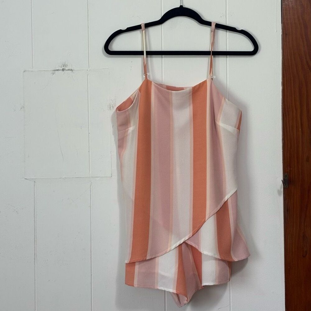 Style Rack Orange Pink Flowy Romper‎ Size Medium